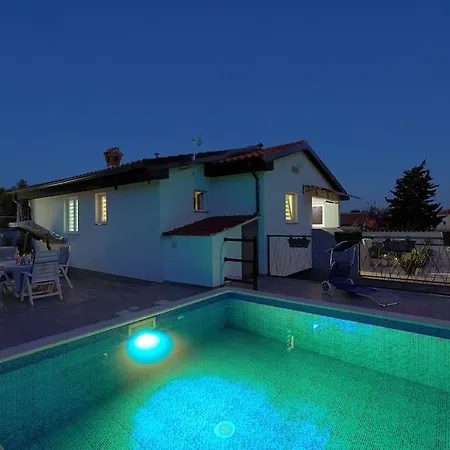 House Marinella Ferienhaus *